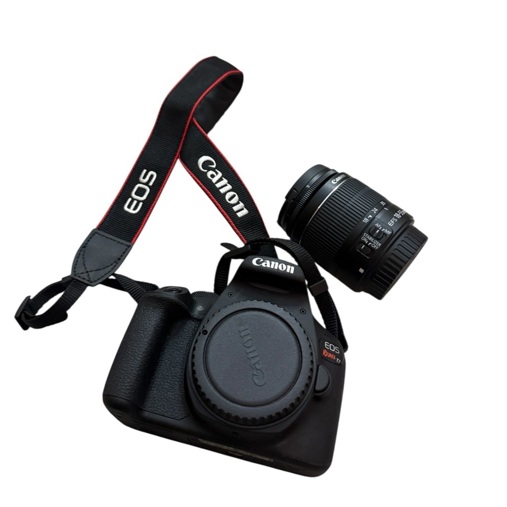 Canon EOS Rebel T7 DSLR Camera with Lens - Black in new conditions + memory card